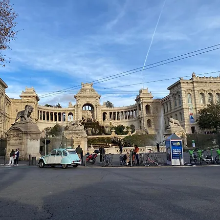 Du Palais Longchamps Apartman *